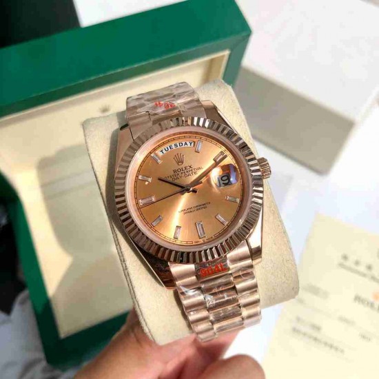 ROLEX    Day Date 40 RO1642