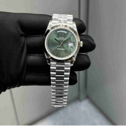 ROLEX     Day Date 40 RO1686