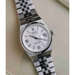 ROLEX    Land-Dweller 40 RO1877