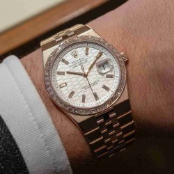 ROLEX    Land-Dweller 40 RO1878