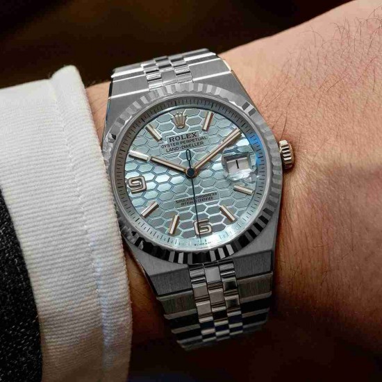 ROLEX Land-Dweller 40 RO1879 ROLEX Land-Dweller 40 RO1879