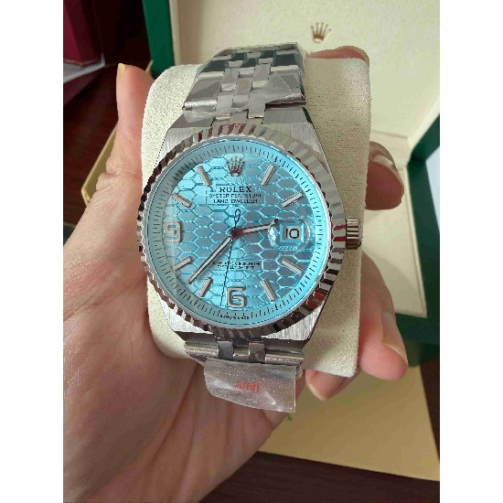 ROLEX      Land-Dweller 40 RO1901