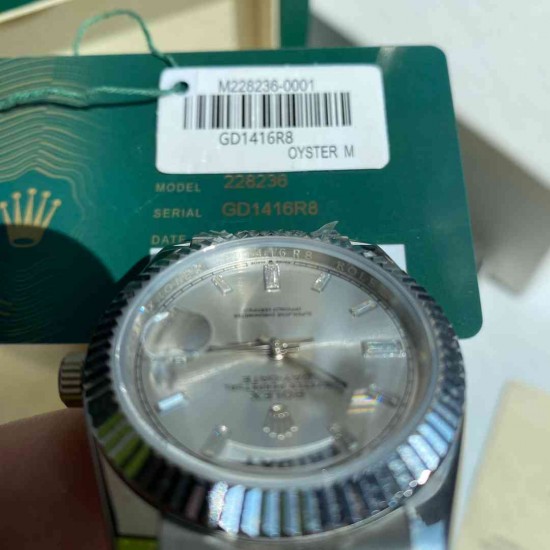 ROLEX    Day Date 40 RO1915