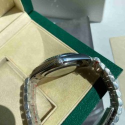 ROLEX    Day Date 40 RO1916
