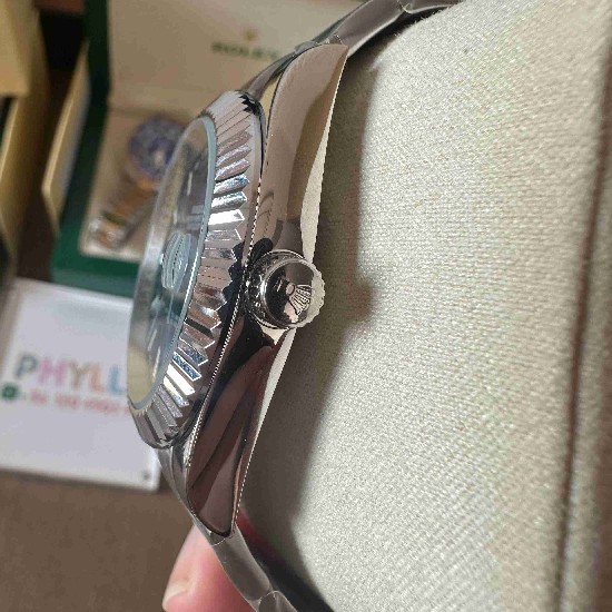 ROLEX     Date just 41 RO1924