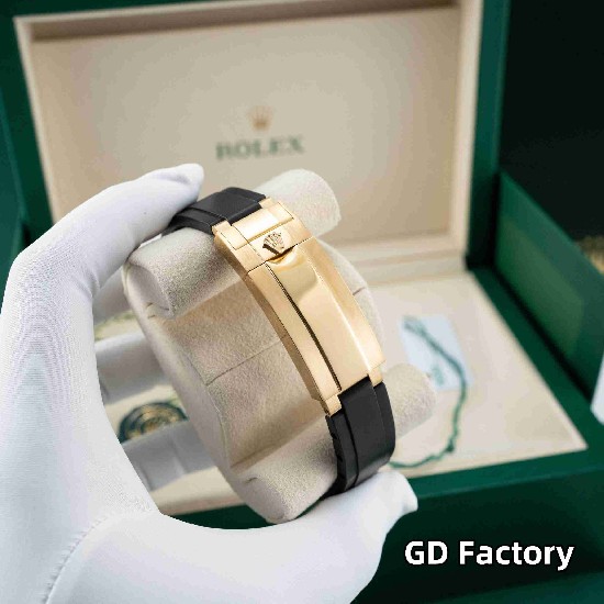 ROLEX      Daytona RO1942 (2025 new) ROLEX      Daytona RO1942 (2025 new)