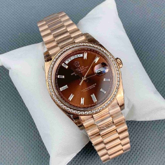 ROLEX   Day Date 40 RO1946