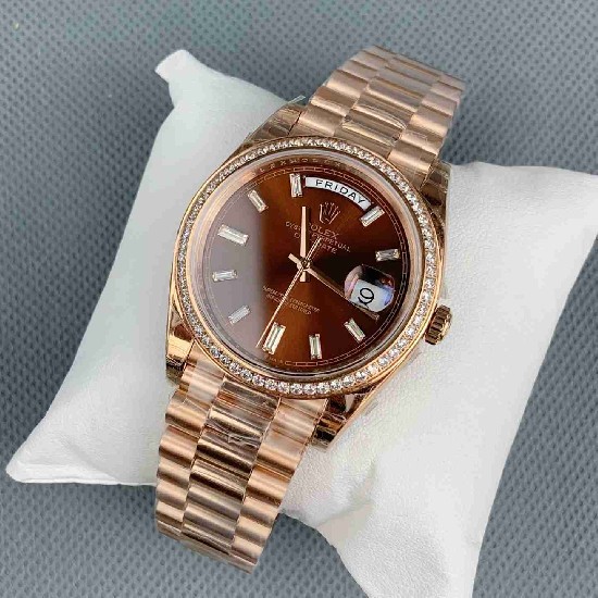 ROLEX   Day Date 40 RO1946