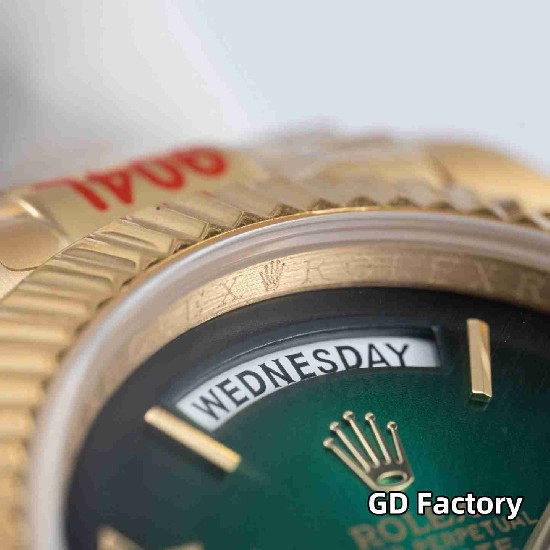 ROLEX    Day Date 40 RO1962