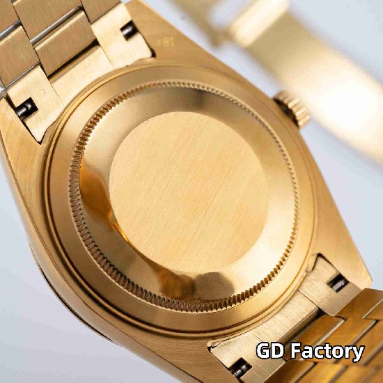 ROLEX    Day Date 40 RO1962