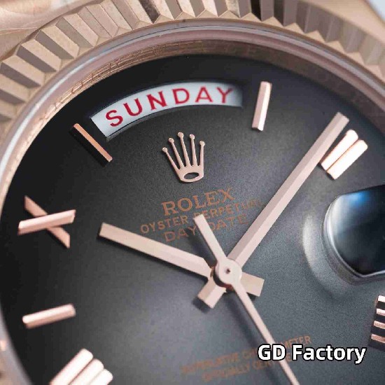 ROLEX    Day Date 40 RO1963