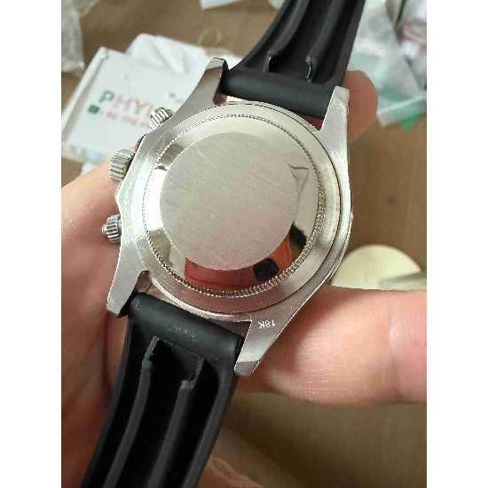 ROLEX     A Cosmograph Daytona RO1999