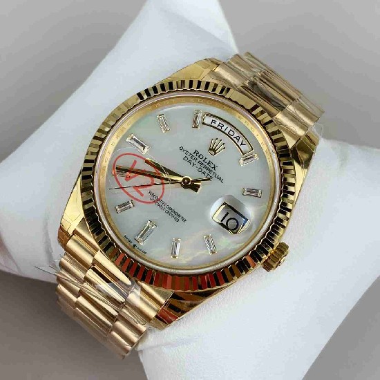 ROLEX   Day Date 40 RO2003
