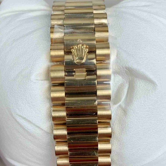 ROLEX   Day Date 40 RO2003