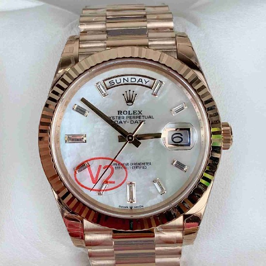 ROLEX   Day Date 40 RO2004