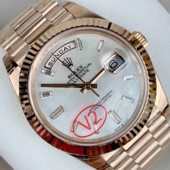 ROLEX   Day Date 40 RO2004