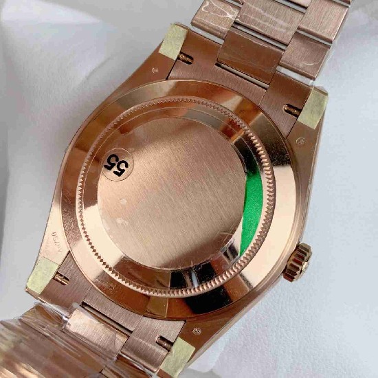 ROLEX   Day Date 40 RO2004