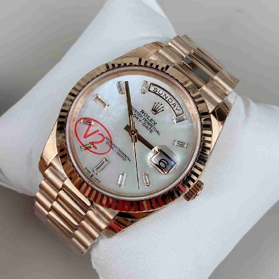 ROLEX   Day Date 40 RO2004