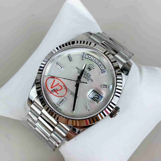 ROLEX   Day Date 40 RO2006