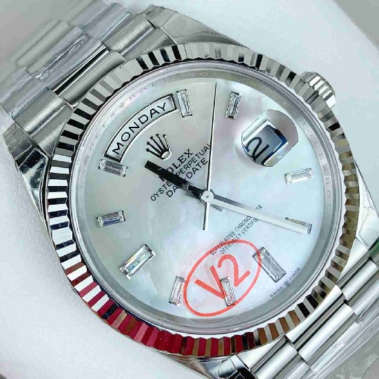 ROLEX   Day Date 40 RO2006