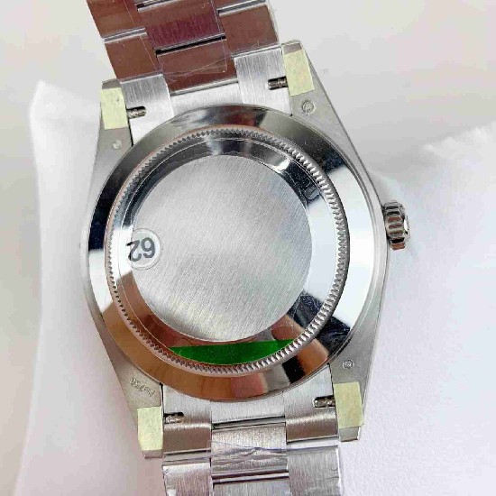 ROLEX   Day Date 40 RO2006