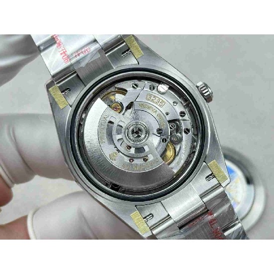 ROLEX       Date just 41 RO2015 (2026 new)