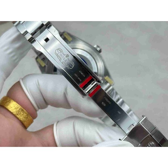 ROLEX       Date just 41 RO2017 (2026 new)