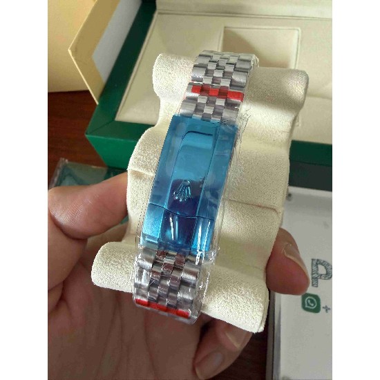 ROLEX     Date just 41 RO2018