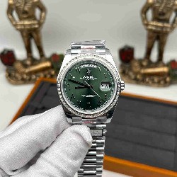 ROLEX   Day Date 40 RO2024