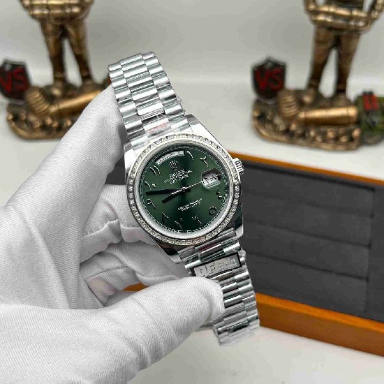 ROLEX   Day Date 40 RO2024