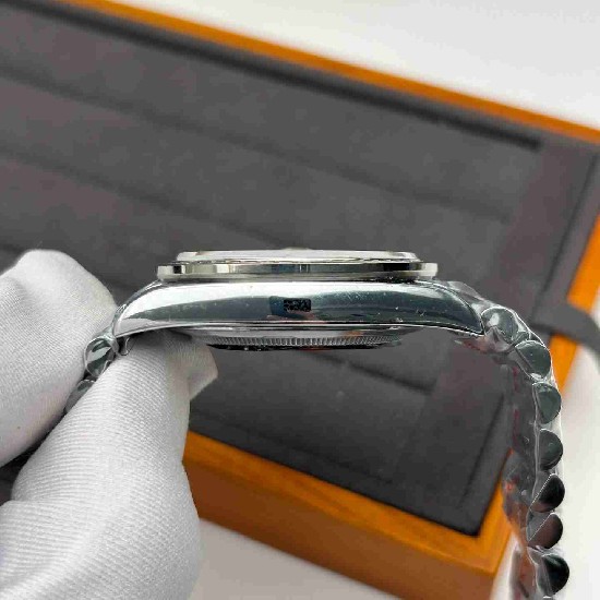 ROLEX   Day Date 40 RO2024