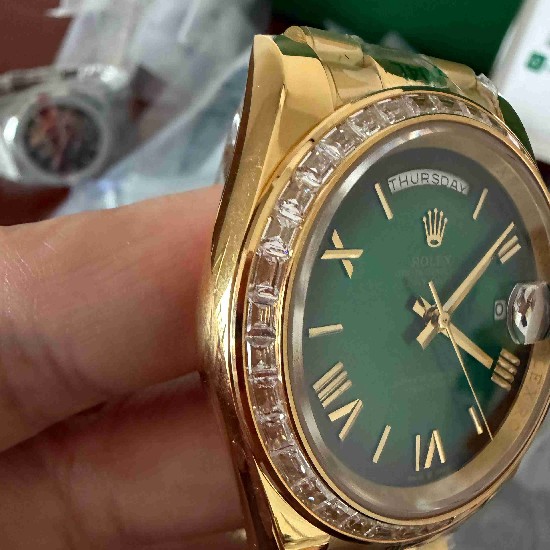 ROLEX      Day Date 40 RO2025