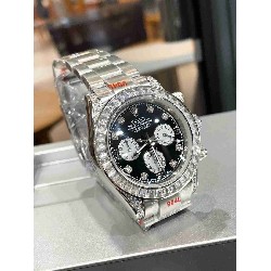 ROLEX     A Cosmograph Daytona RO2056
