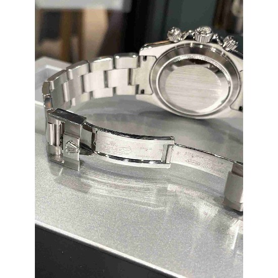 ROLEX     A Cosmograph Daytona RO2056