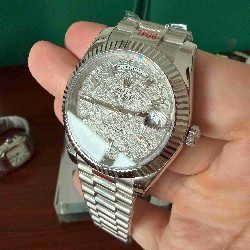 ROLEX      Day Date 40 RO2060