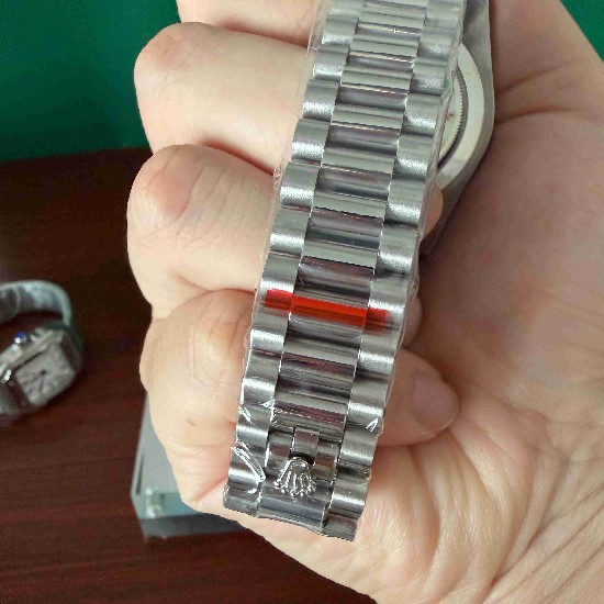 ROLEX      Day Date 40 RO2060
