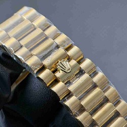 ROLEX   Day Date 40 RO2063 (18K gold 210g)
