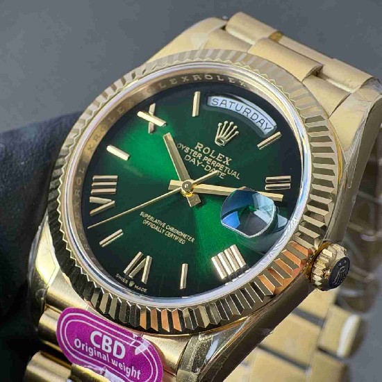 ROLEX   Day Date 40 RO2063 (18K gold 210g)