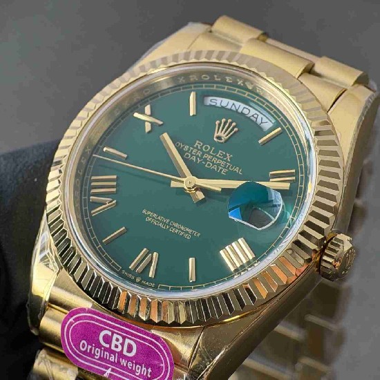 ROLEX   Day Date 40 RO2064 (18K gold 210g)