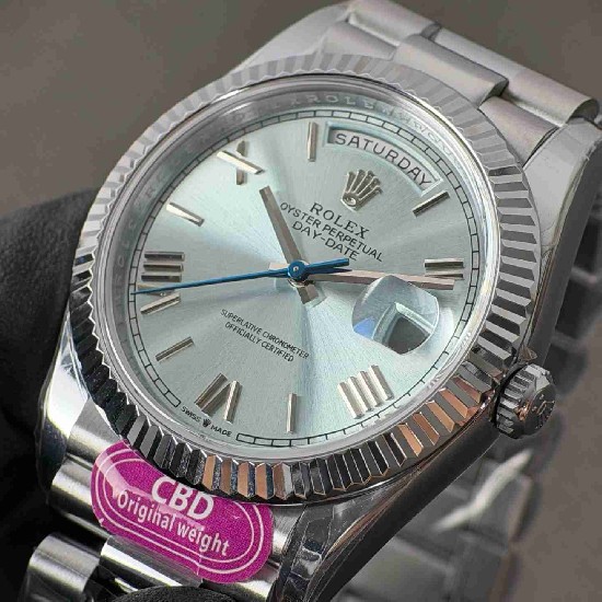 ROLEX   Day Date 40 RO2065 (18K gold 210g)