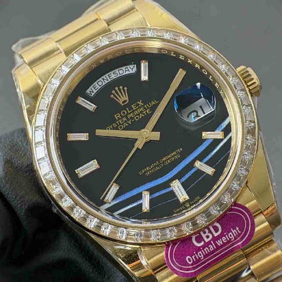ROLEX   Day Date 40 RO2067 (18K gold 210g)