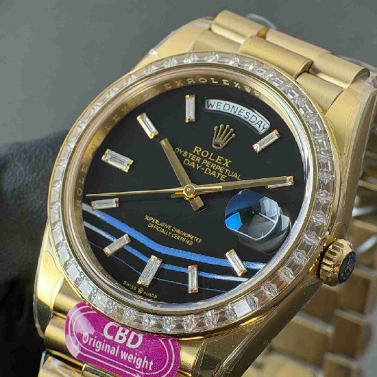 ROLEX   Day Date 40 RO2067 (18K gold 210g)