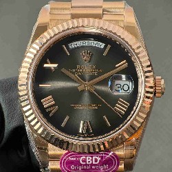 ROLEX   Day Date 40 RO2069 (18K gold 210g)