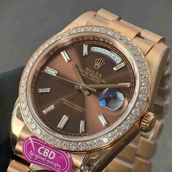 ROLEX   Day Date 40 RO2071 (18K gold 210g)