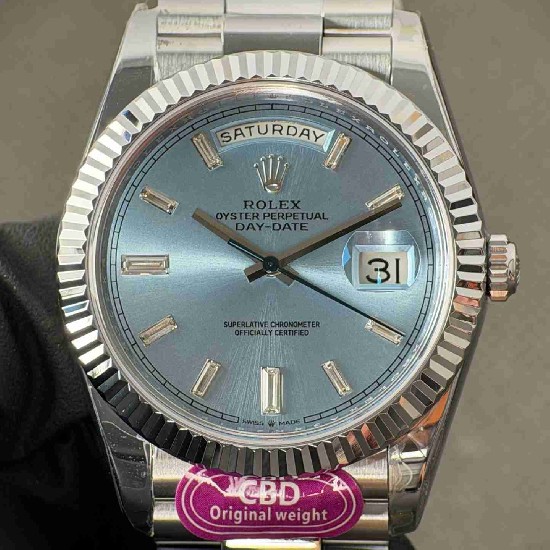 ROLEX   Day Date 40 RO2072 (18K gold 210g)