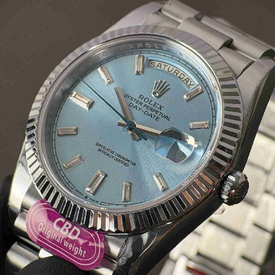 ROLEX   Day Date 40 RO2072 (18K gold 210g)