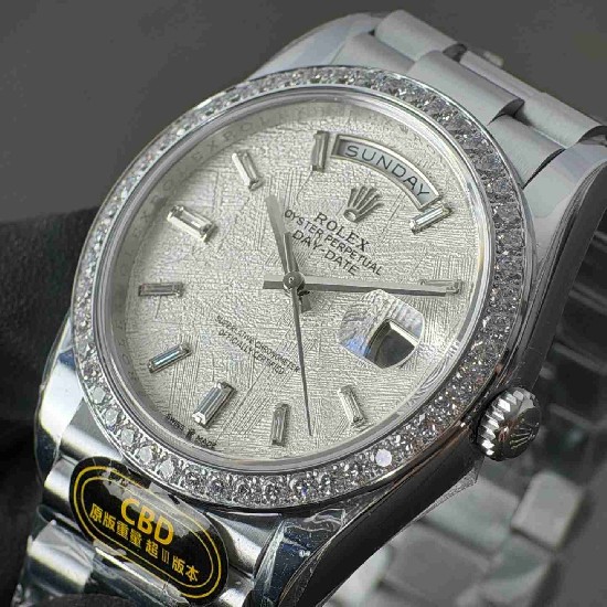 ROLEX   Day Date 40 RO2074 (18K gold 210g)