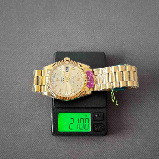 ROLEX   Day Date 40 RO2075 (18K gold 210g)