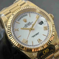ROLEX   Day Date 40 RO2078 (18K gold 210g)