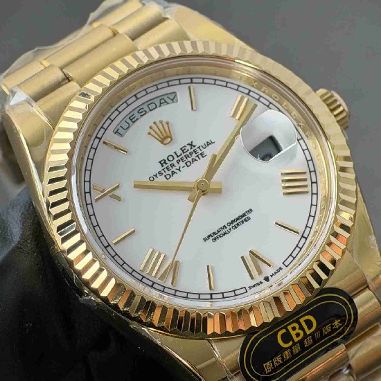 ROLEX   Day Date 40 RO2078 (18K gold 210g)